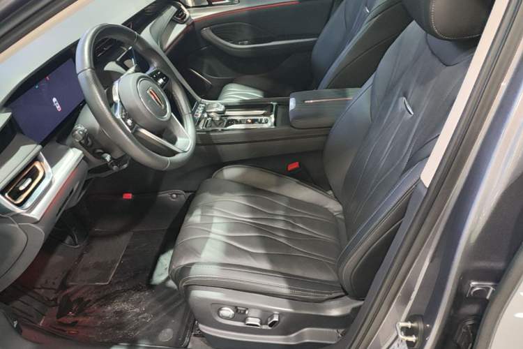 Used Hongqi H5 2023 2.0T Automatic Smart Connect Flagship Edition Left Front Seat