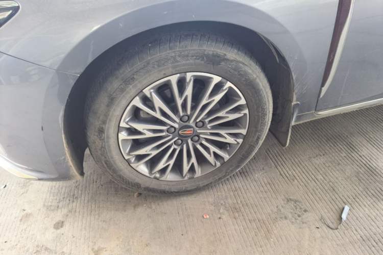 Used Hongqi H5 2023 1.5T DCT Smart Connect Flagship Edition Left Front Wheel Hub