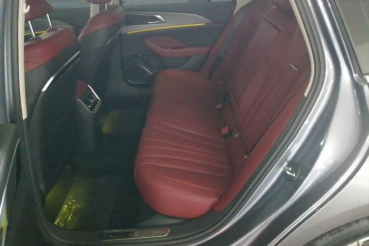 Used Hongqi H5 2023 2.0T Automatic Smart Connect Flagship Edition Left Rear Seat