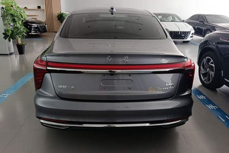 Used Hongqi H5 2023 2.0T Automatic Smart Connect Flagship Edition Rear