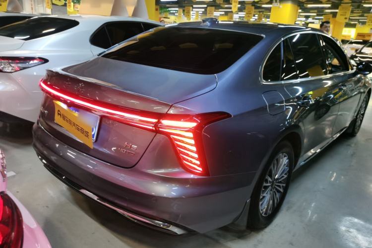 Used Hongqi H5 2023 2.0T Automatic Smart Connect Flagship Edition Rear Right 45 Deg