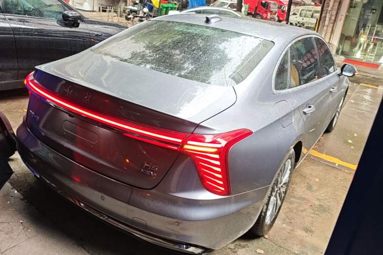 Used Hongqi H5 2023 1.5T HEV Smart Connect Flagship Edition Rear Right 45 Deg