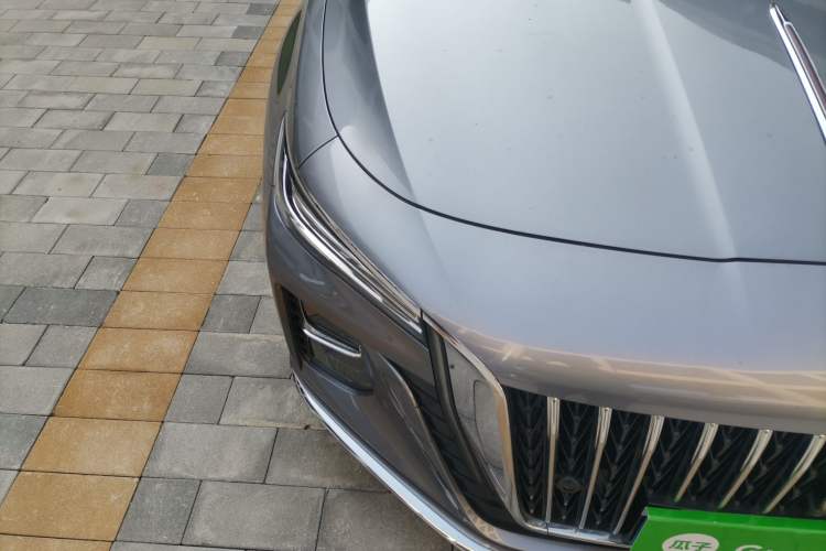 Used Hongqi H5 2023 2.0T Automatic Smart Connect Flagship Edition Right Front Headlight