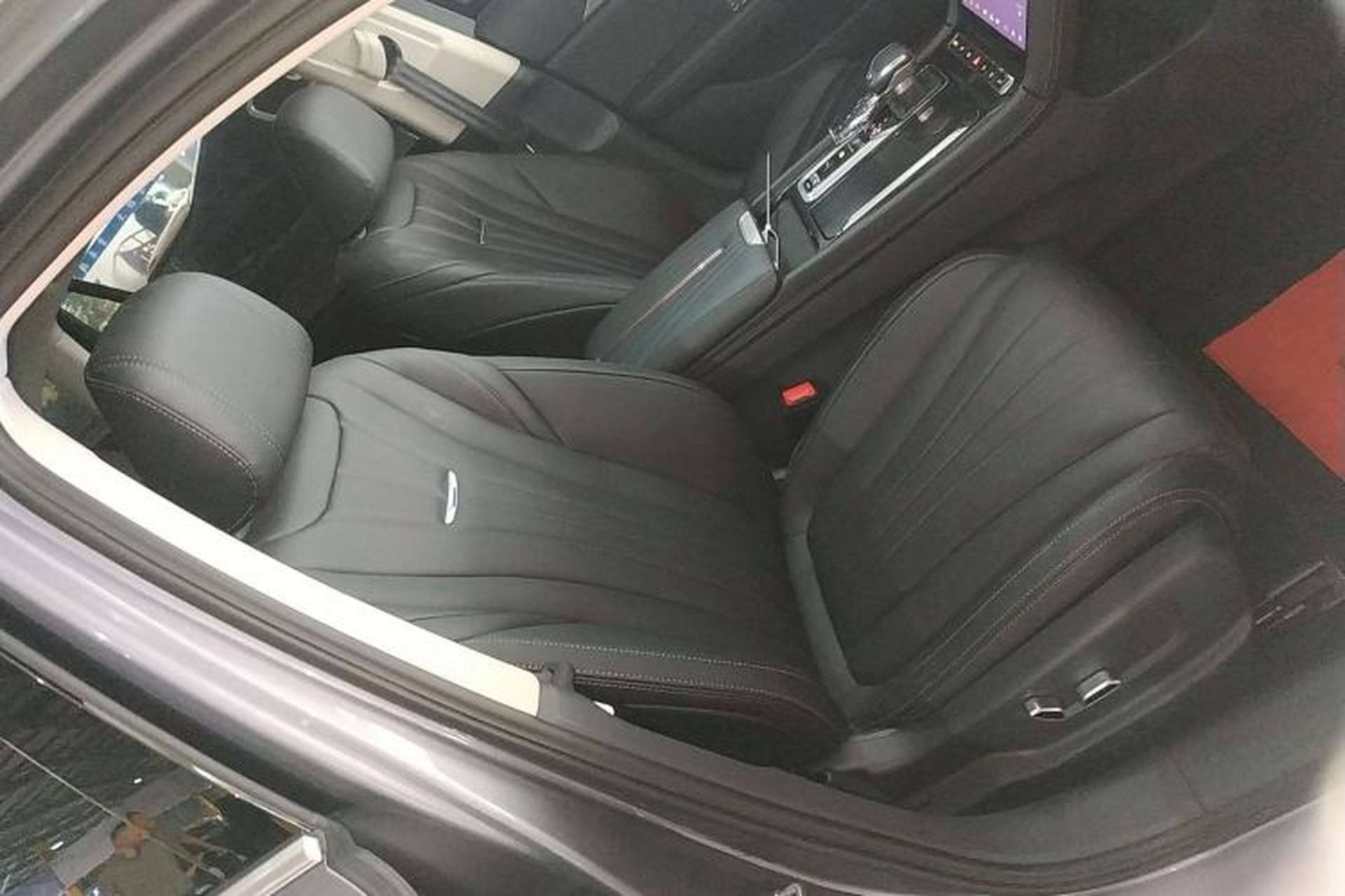 Used Hongqi H5 2023 2.0T Automatic Smart Connect Flagship Edition Right Front Seat