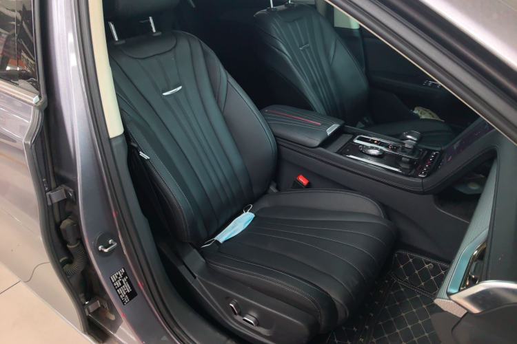 Used Hongqi H5 2023 1.5T DCT Smart Connect Flagship Edition Right Front Seat