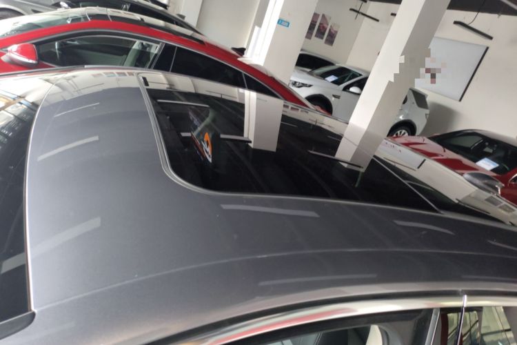 Used Hongqi H5 2023 1.5T DCT Smart Connect Flagship Edition Roof