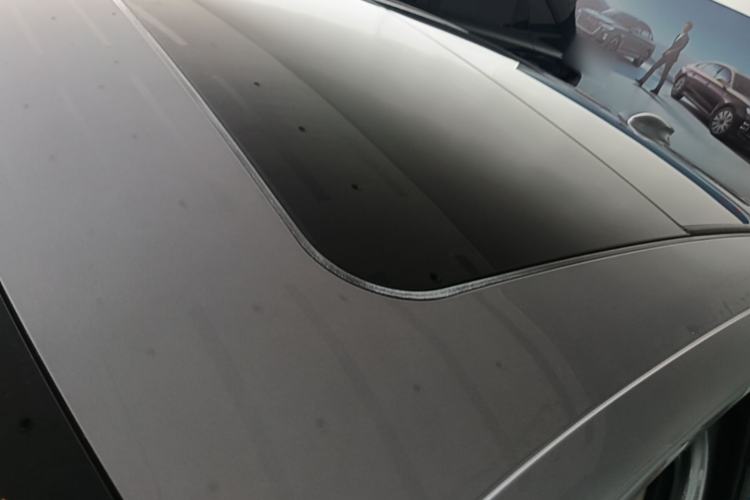 Used Hongqi H5 2023 2.0T Automatic Smart Connect Flagship Edition Roof