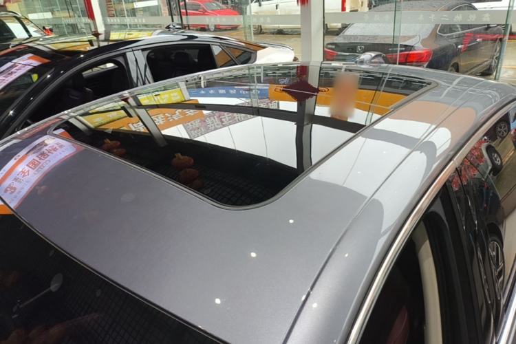 Used Hongqi H5 2023 2.0T Automatic Smart Connect Flagship Edition Roof