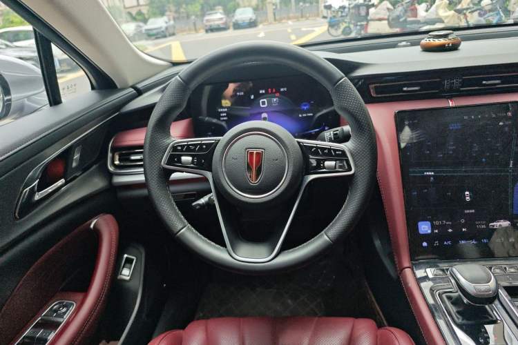 Used Hongqi H5 2023 2.0T Automatic Smart Connect Flagship Edition Steering Wheel