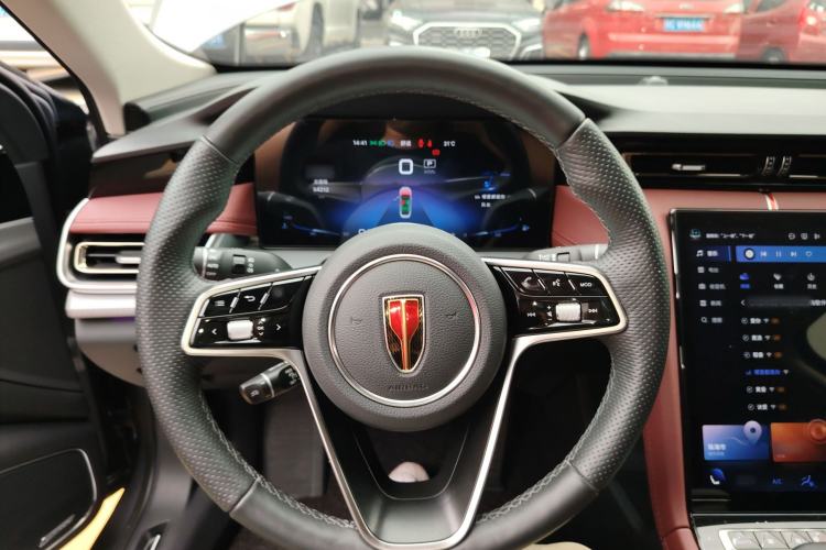 Used Hongqi H5 2023 2.0T Automatic Smart Connect Flagship Edition Steering Wheel