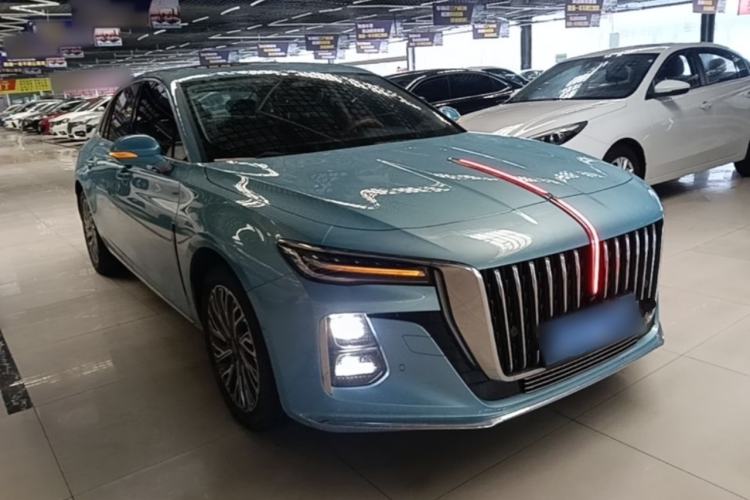 Used Hongqi H5 2023 1.5T HEV Smart Connect Flagship Edition Front Right 45 Deg