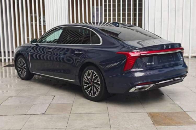 Used Hongqi H5 2023 2.0T Automatic Smart Connect Flagship Edition Exterior 3