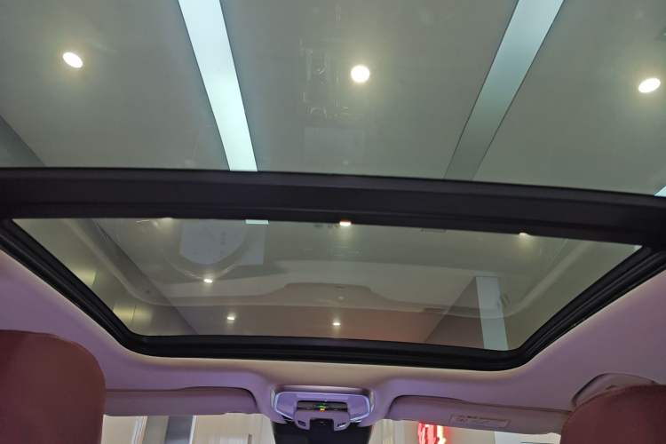 Used Hongqi H5 2023 2.0T Automatic Smart Connect Flagship Edition Headliner