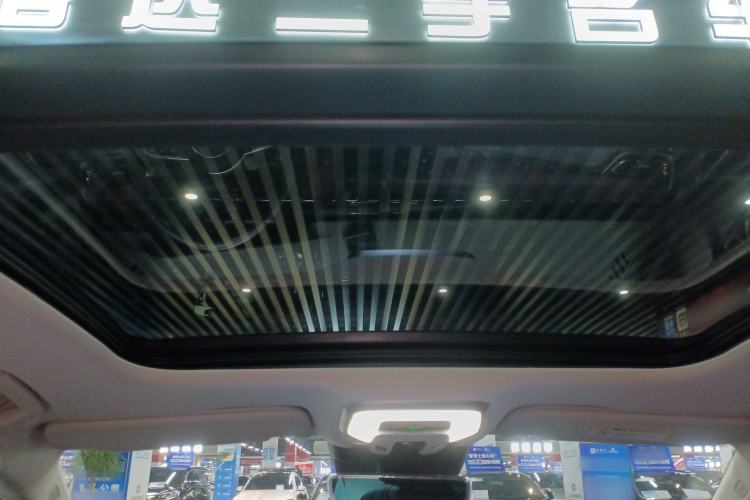 Used Hongqi H5 2023 2.0T Automatic Smart Connect Flagship Edition Headliner