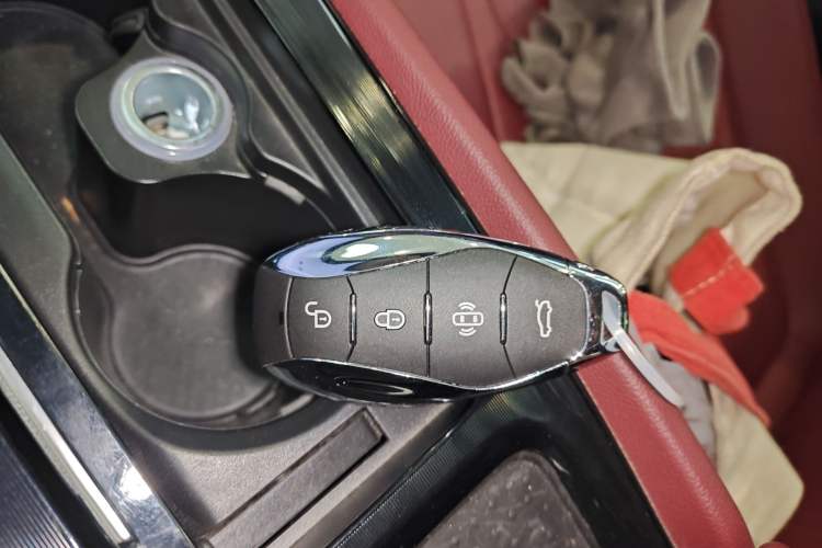 Used Hongqi H5 2023 2.0T Automatic Smart Connect Flagship Edition Interior 1