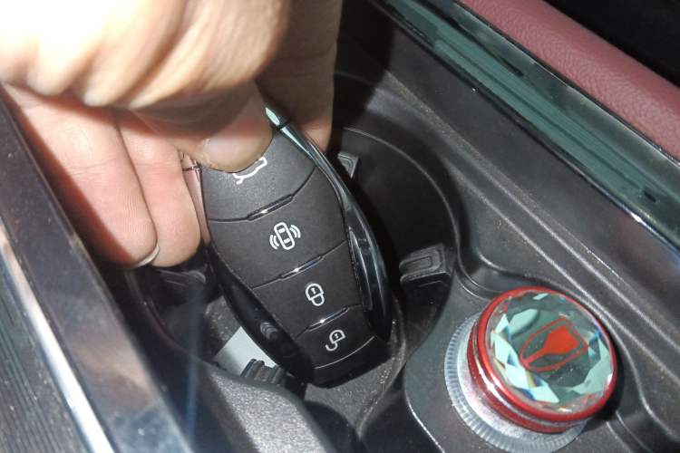 Used Hongqi H5 2023 2.0T Automatic Smart Connect Flagship Edition Interior 1