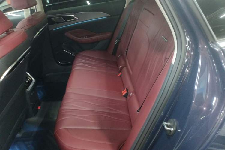 Used Hongqi H5 2023 2.0T Automatic Smart Connect Flagship Edition Interior 4