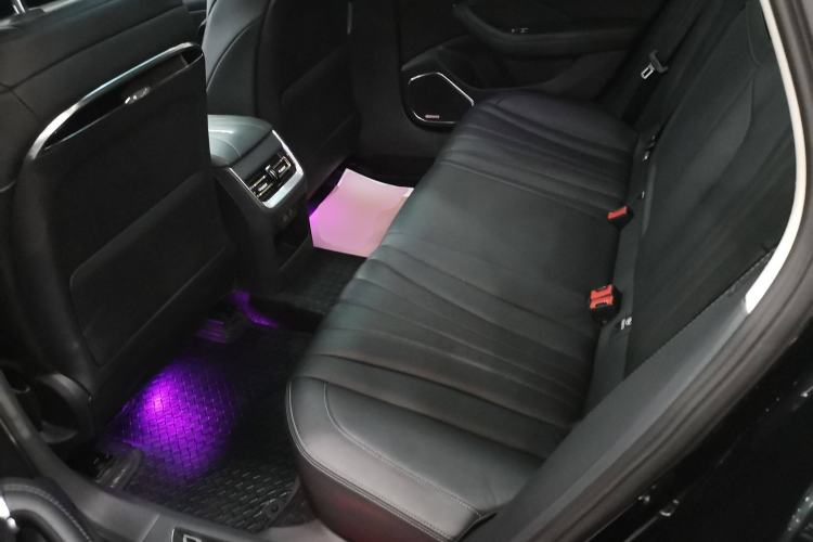 Used Hongqi H5 2023 2.0T Automatic Smart Connect Flagship Edition Interior 4
