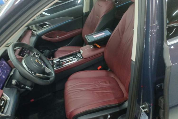 Used Hongqi H5 2023 2.0T Automatic Smart Connect Flagship Edition Left Front Seat