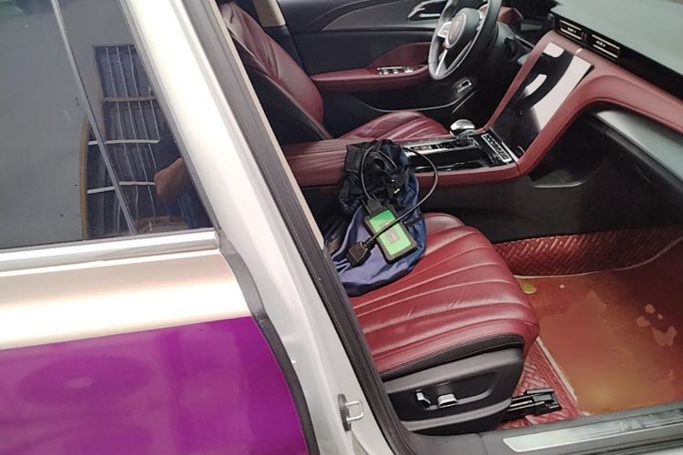 Used Hongqi H5 2023 2.0T Automatic Smart Connect Flagship Edition Right Front Seat