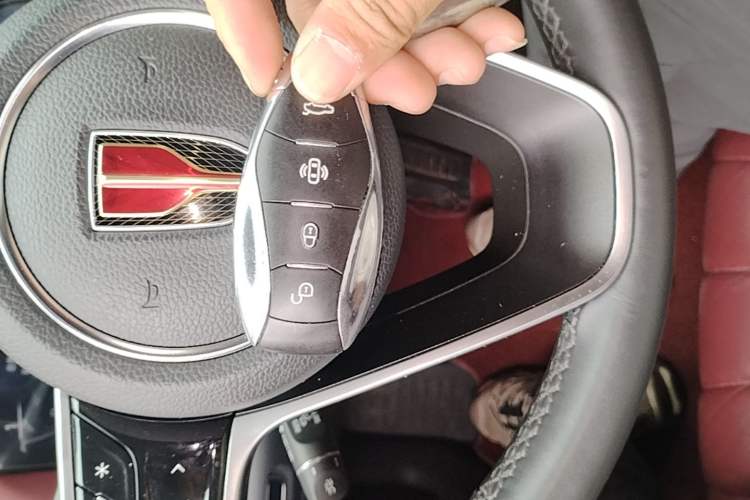 Used Hongqi H5 2023 2.0T Automatic Smart Connect Flagship Edition Vehicle Key