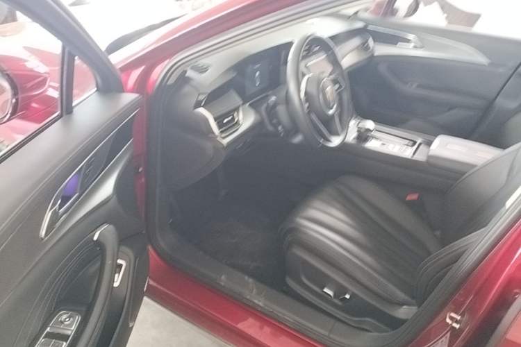 Used Hongqi H5 2023 2.0T Automatic Smart Connect Flagship Edition Driver Seat