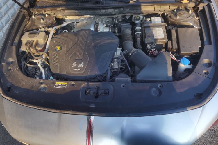 Used Hongqi H5 2023 2.0T Automatic Smart Connect Flagship Edition Engine Bay