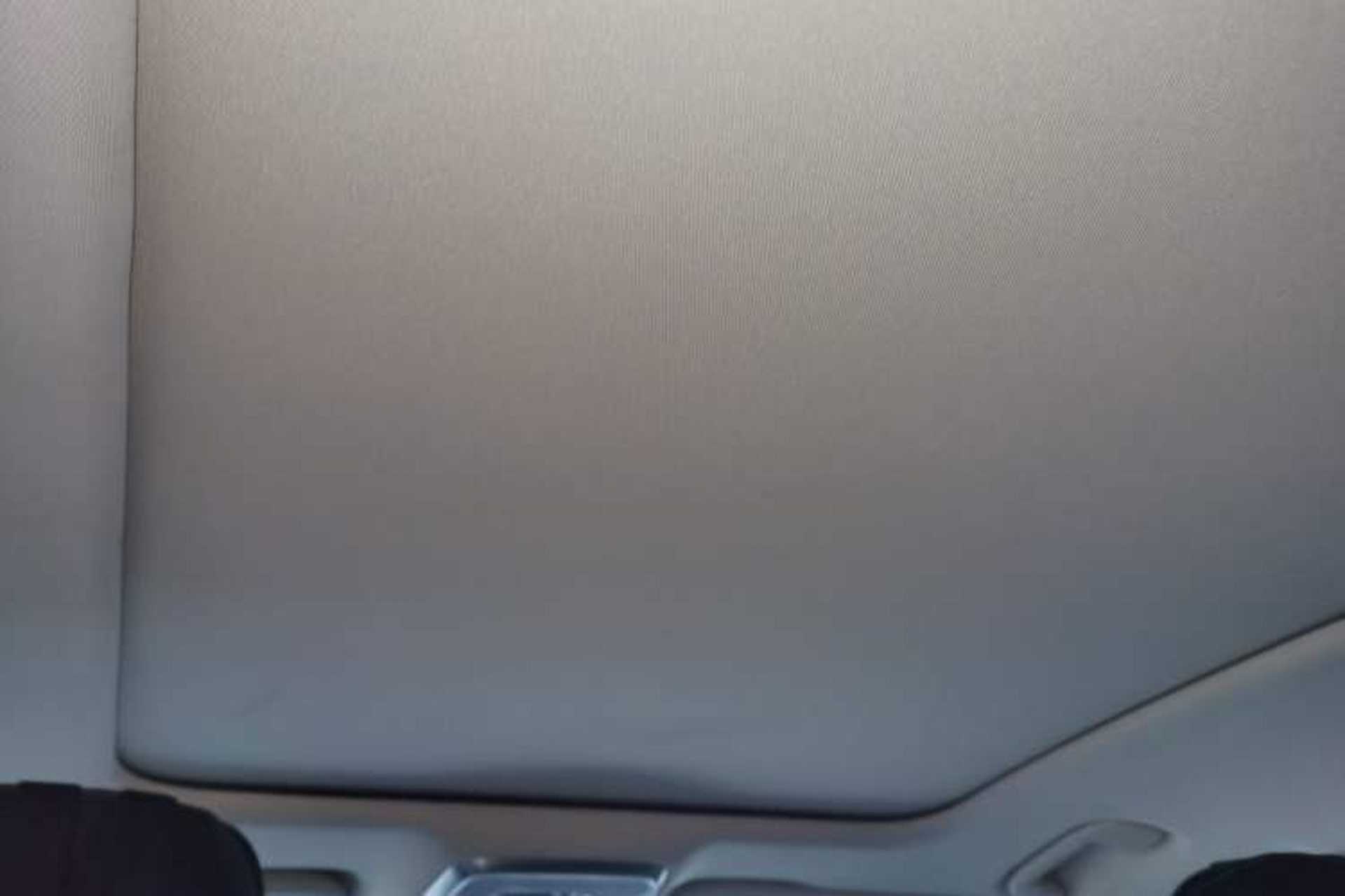 Used Hongqi H5 2023 1.5T HEV Smart Connect Flagship Edition Headliner