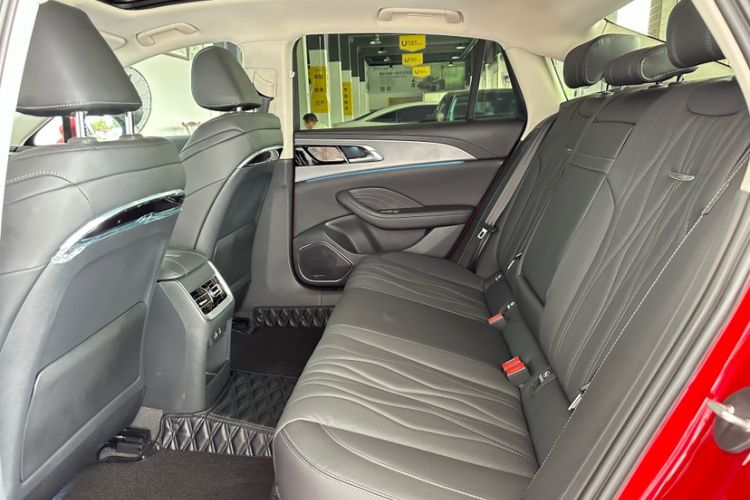 Used Hongqi H5 2023 2.0T Automatic Smart Connect Flagship Edition Interior 3