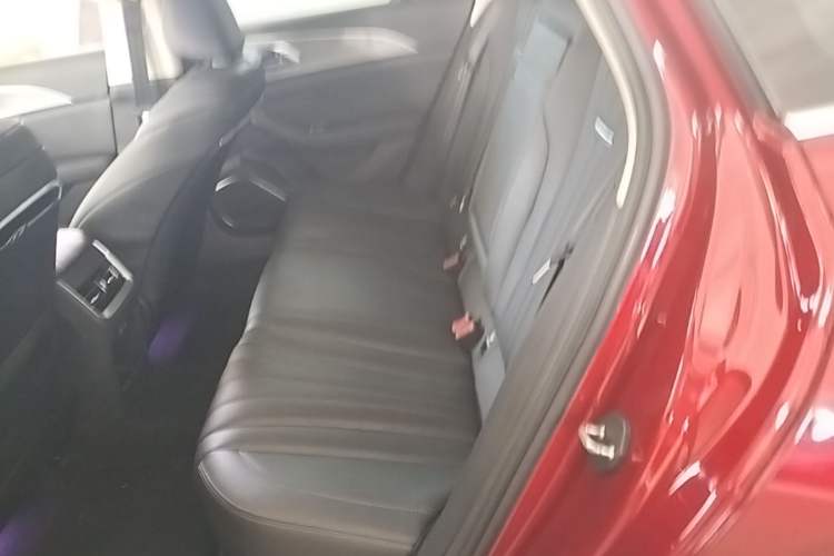 Used Hongqi H5 2023 2.0T Automatic Smart Connect Flagship Edition Left Rear Seat