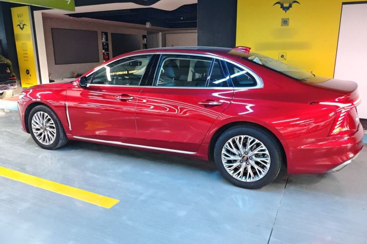 Used Hongqi H5 2023 1.5T HEV Smart Connect Flagship Edition Left Side