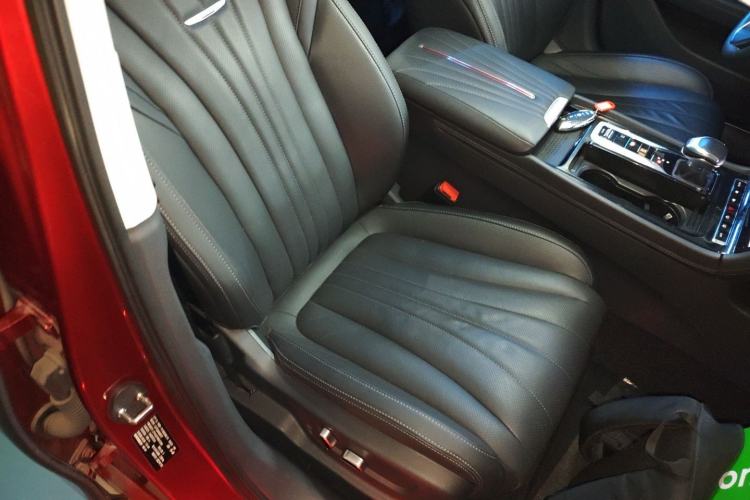 Used Hongqi H5 2023 1.5T HEV Smart Connect Flagship Edition Right Front Seat