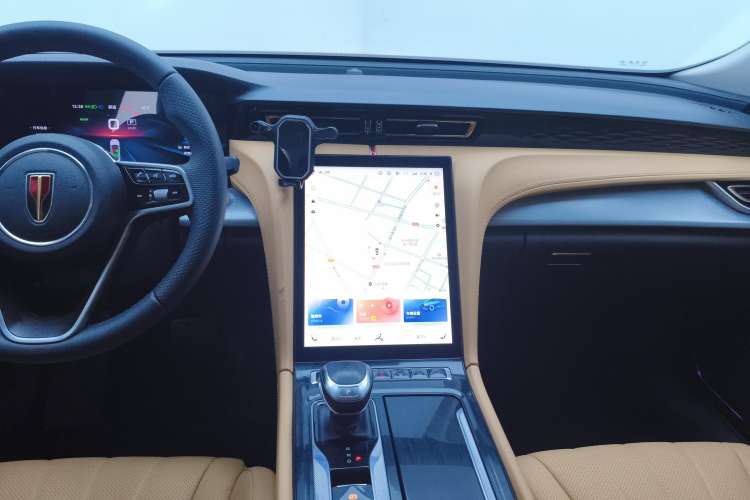 Used Hongqi H5 2023 1.5T HEV Smart Connect Flagship Edition Audio And AC Panel