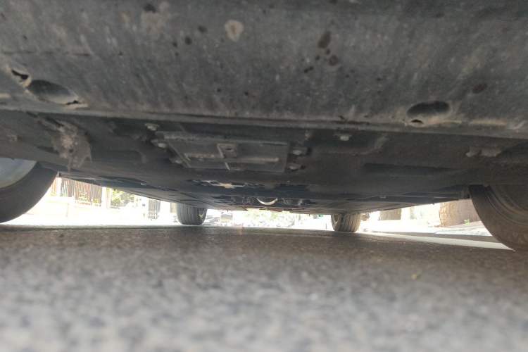 Used Hongqi H5 2023 2.0T Automatic Smart Connect Flagship Edition Chassis Front