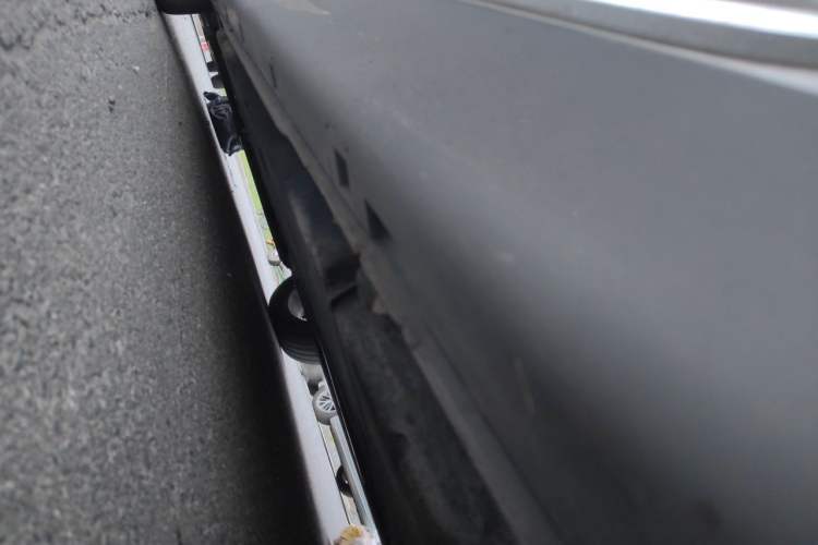 Used Hongqi H5 2023 2.0T Automatic Smart Connect Flagship Edition Chassis Front Left