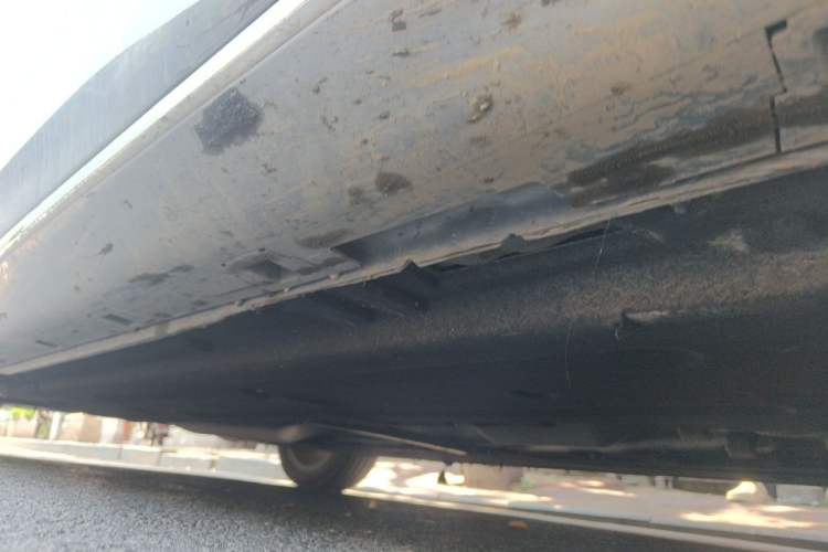 Used Hongqi H5 2023 2.0T Automatic Smart Connect Flagship Edition Chassis Front Right