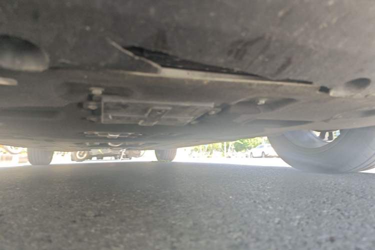 Used Hongqi H5 2023 2.0T Automatic Smart Connect Flagship Edition Chassis Front