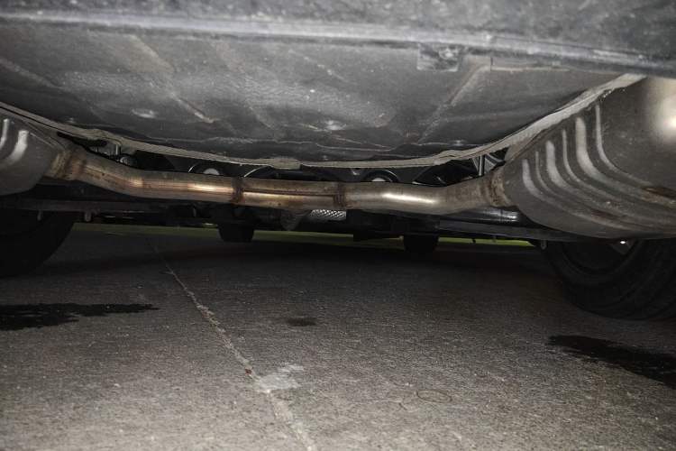 Used Hongqi H5 2023 1.5T DCT Smart Connect Flagship Edition Chassis Rear