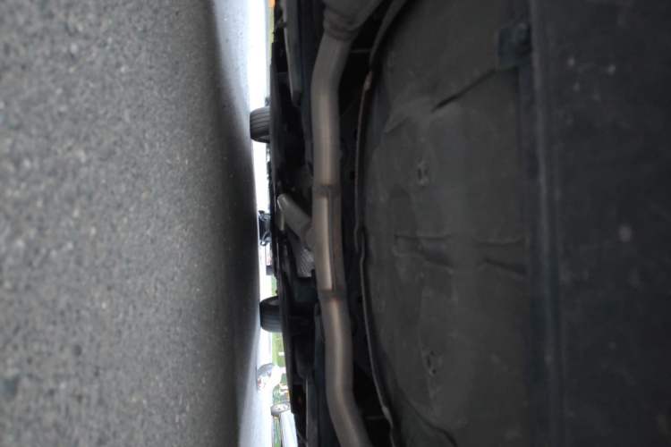Used Hongqi H5 2023 2.0T Automatic Smart Connect Flagship Edition Chassis Rear Left