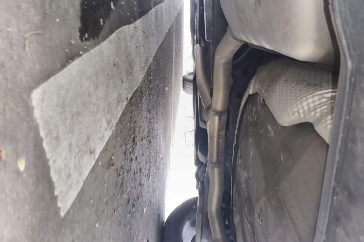 Used Hongqi H5 2023 1.5T DCT Smart Connect Flagship Edition Chassis Rear Left