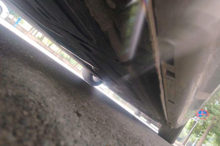Used Hongqi H5 2023 2.0T Automatic Smart Connect Flagship Edition Chassis Rear Right