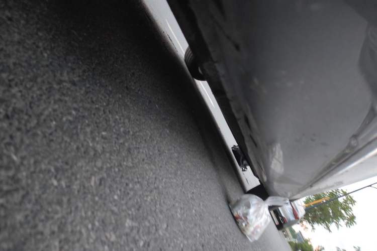 Used Hongqi H5 2023 2.0T Automatic Smart Connect Flagship Edition Chassis Rear Right
