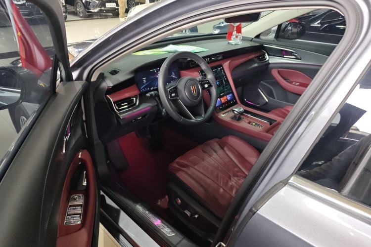 Used Hongqi H5 2023 2.0T Automatic Smart Connect Flagship Edition Driver Seat