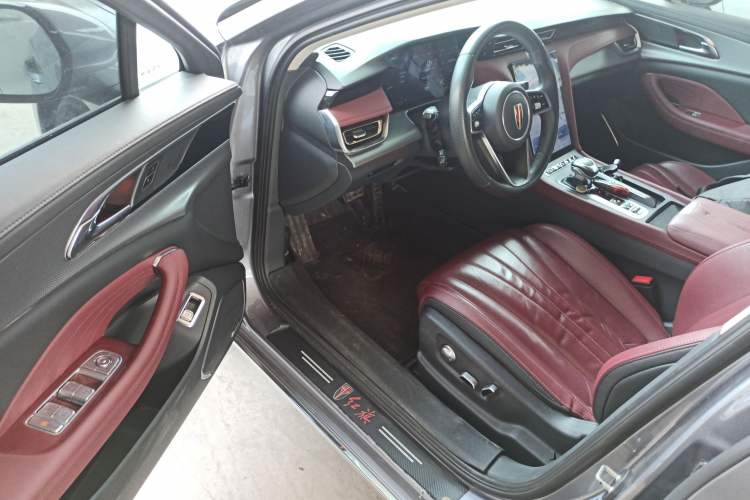 Used Hongqi H5 2023 2.0T Automatic Smart Connect Flagship Edition Driver Seat