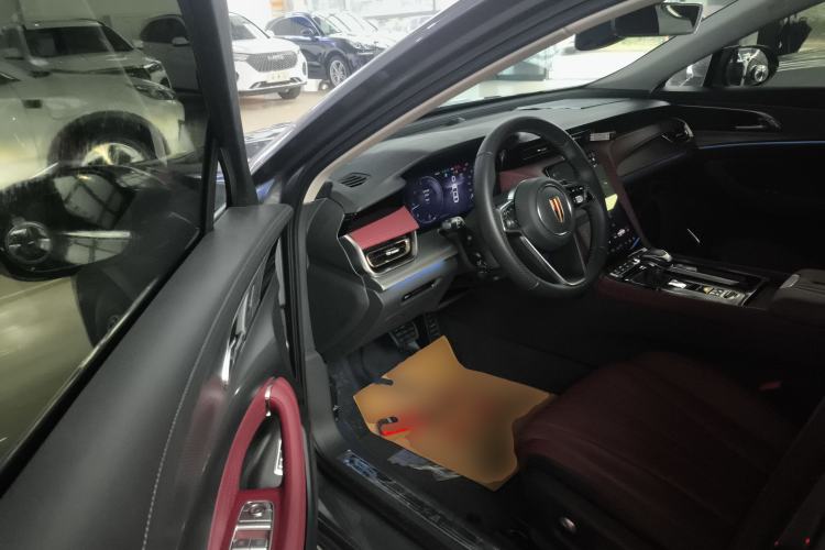 Used Hongqi H5 2023 2.0T Automatic Smart Connect Flagship Edition Driver Seat