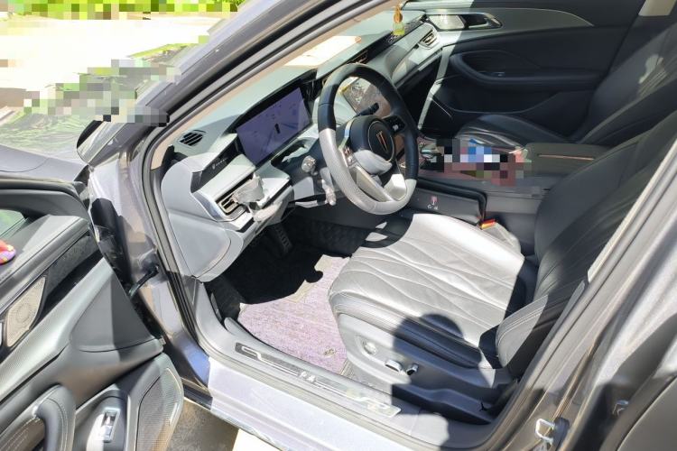 Used Hongqi H5 2023 2.0T Automatic Smart Connect Flagship Edition Driver Seat