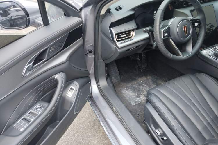 Used Hongqi H5 2023 1.5T DCT Smart Connect Flagship Edition Driver Seat