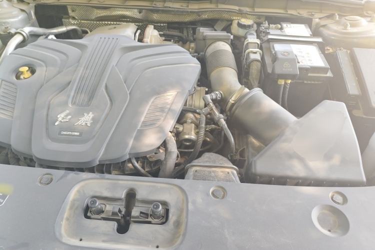 Used Hongqi H5 2023 2.0T Automatic Smart Connect Flagship Edition Engine Bay