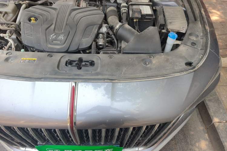 Used Hongqi H5 2023 2.0T Automatic Smart Connect Flagship Edition Engine Bay Left