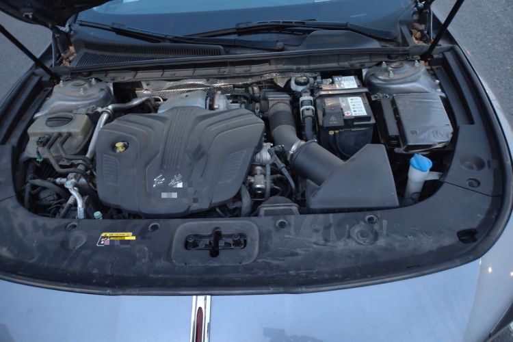 Used Hongqi H5 2023 2.0T Automatic Smart Connect Flagship Edition Engine Bay